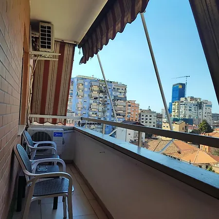 Charming 2 Bedroom In New Bazaar, * 티라나